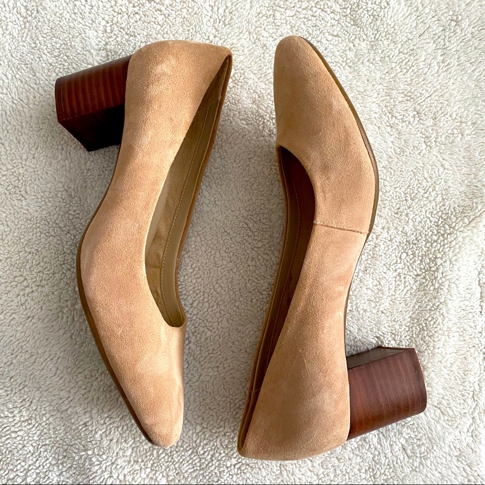 🦋 2 for 20 🦋 Aerosoles Tan Heel